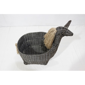 Cesta de Lavandería Multifuncional con Forma de Unicornio, Tejida a Mano, Ecológica, de Plástico, Marca Artex Dong Thap - Product Image 2