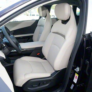 Mazda EZ-60 2026, Sedán Eléctrico de Lujo, Color Blanco, SUV Eléctrico Moderno con Techo Negro y Llantas de Aleación - Product Image 6