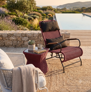 Silla Reclinable Moderna de Mimbre para Exteriores, Tumbona Ajustable para Jardín, Silla de Descanso Premium para Patio de Hotel y Piscina con Cojín - Product Image 4