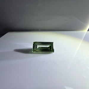 Diamante Cultivado en Laboratorio, Corte Baguette, Verde Intenso, 2CT, Certificado IGI, VS2, Diamante Suelto - Product Image 4