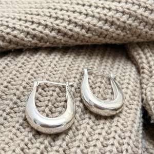 Pendientes de Aro en Forma de Lágrima, Minimalistas, Plateados, de Latón, para Mujer, Regalo, Venta al Por Mayor - Product Image 2