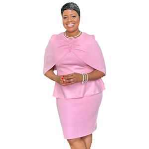 ชุดเซ็ตถักนิตติ้ง 3 ชิ้น สีชมพู สำหรับผู้หญิง แบรนด์ Jack and Jill ประกอบด้วยกระโปรงสูทสุดหรู พร้อมเสื้อคลุม เหมาะสำหรับงานพิธีการ งานโบสถ์ หรือโอกาสพิเศษ  ชุดแฟชั่นสไตล์บูติก - Product Image 3