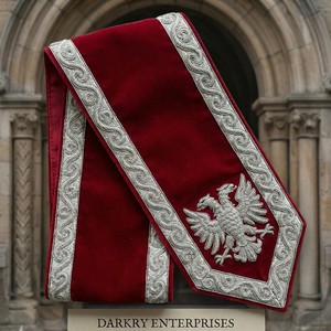 Écharpe de Maître Maçon en Velours Bordeaux avec Broderie à la Main en Fil d'Or et d'Argent, Emblème Croix et Laurier, pour Régalia Maçonnique - Product Image 2