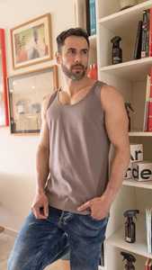 Maillot de compression sans manches pour vêtements de sport, en tissu anti-humidité, fournisseur de vêtements de sport, vêtements athlétiques personnalisés, impression à la demande, couleur Tan - Product Image 4