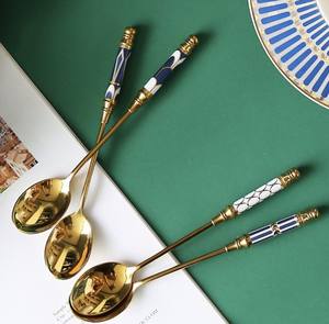 ชุดช้อนส้อมสไตล์เซนสุดหรู ออกแบบเพื่อการรับประทานอาหารอย่างเงียบสงบ สมดุล พร้อมความงามที่สงบสุขและชีวิตที่มีสติ - Product Image 1