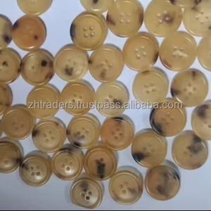 Vente chaude, boutons en corne de buffle modernes, écologiques, de haute qualité, logo personnalisé, taille personnalisée, grand format, mat, matériau organique, faits à la main - Product Image 1