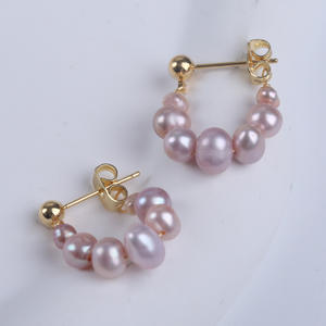 Pendientes de Perlas Naturales en Forma de Arroz Dulce, Versión Coreana, Venta Caliente, Venta al por Mayor Transfronteriza, Pendientes Cortos con Diseño Colgante Trasero - Product Image 4