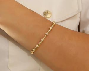 Pulsera de Oro Rosa de 14K con Diamante de Laboratorio de 0.20ct, Diseño Trenzado y Eslabones en Tono Bar, con Eslabón Decorativo Elegante, Set de Regalo Personalizado - Product Image 4