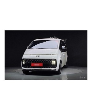 Hyundai Staria L3.5 Lounge de 7 Plazas, Modelo Agosto 2023, 27,826 km, Caja de Cambios Automática, Asientos de Cuero, Cámara Trasera, Euro V para GLP - Product Image 3