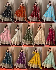 Ensemble de robe en soie Fendy pour femme, broderie lourde de sequins, dupatta, longueur cheville, séchage rapide, extensible, moderne, pour mariage indien/pakistanais - Product Image 2