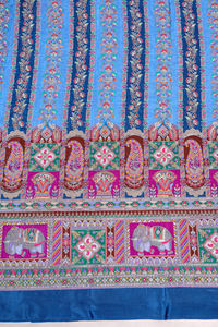 Tissu en crêpe naturel de qualité supérieure, bleu royal, à rayures florales, imprimé par placement, avec bordure décorative de créateur, pour robe Kurti, vêtement ethnique - Product Image 6