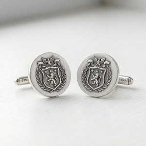 Boutons de manchette personnalisés en argent sterling 925 pour hommes |   Logo en émail dur |   Fabricant OEM de cadeaux d'entreprise, faible MOQ - Product Image 2