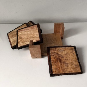Ensemble de dessous-de-verre en bois de style luxueux avec motif écorce, résistants à la chaleur, antidérapants, carrés, au meilleur prix - Product Image 4