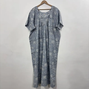 Vestido Kaftán de Algodón Indio con Cuello en V, Estilo Boho, Hecho a Mano con Estampado de Bloques, Corte Holgado y Evase para Mujer - Product Image 1