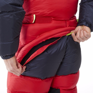 Mono de esquí para hombre con bloques de color rojo y azul, relleno de plumón, cortavientos, con capucha, cierre de cremallera, tecnología impermeable, 160g, personalizable - Product Image 5