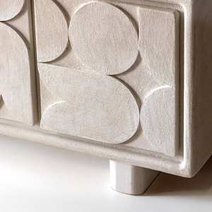 Aparador de 3 puertas Vandana Sereno Lyra en madera blanca con efecto hormigón - Product Image 2