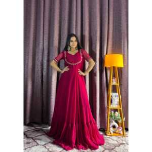 Robe Anarkali de créateur coupe trapèze pour les fêtes, magnifique, ornée d'un Koti, taille XL, en tissu mousseline, taille empire - Product Image 5