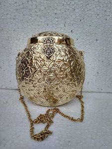 Traditional Handcrafted <b>Silver</b> Plated Metal <b>Clutch</b> With Intricate Embossed Floral Design And Matching Rigid Handle Wholesale - Product Image 5