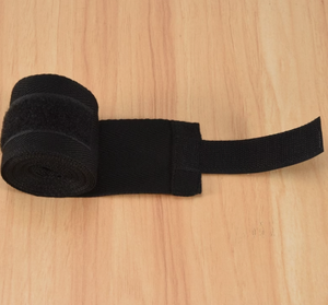 Gants de Taekwondo noirs avec support de poignet réglable, protection de la paume et fermeture auto-agrippante pour l'exercice physique des hommes - Product Image 5