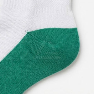 Chaussettes de cricket professionnelles, tissu respirant de haute performance, semelle rembourrée et soutenante pour les joueurs d'équipe - Product Image 4