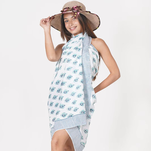 ผ้าซิ่นผ้าฝ้ายพิมพ์ลายดอกไม้สีฟ้าอ่อนด้วยมือ - Product Image 1