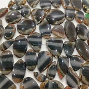 พลอยอัญมณีทรงเหลี่ยม6มม. ทำจากหินอัญมณีสังเคราะห์สังเคราะห์คุณภาพสูงแบบพรีเมี่ยม - Product Image 1