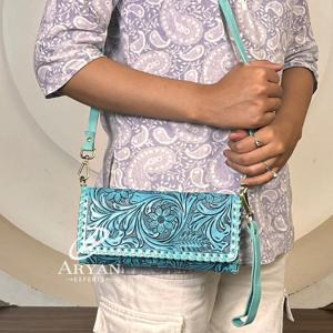 Portefeuille mini à trois volets en cuir de vache véritable, style occidental, floral, vintage, mode bohème, style anglais, blocage RFID, pour femmes - Product Image 1