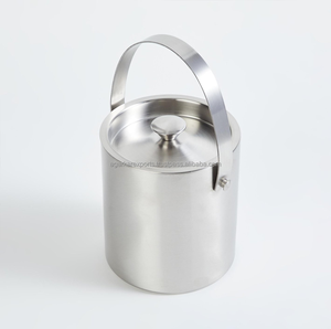 Juego de Coctelera de Acero Inoxidable con Cubitera y Abridor – Kit de Herramientas de Bar a Prueba de Óxido - Product Image 4