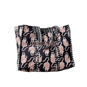 Matelassé pur coton main bloc imprimé sacs fourre-tout fermeture à glissière florale double poignée gland décoration personnalisable Logo Design - Product Image 1