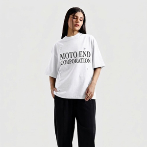 T-shirt blanc oversize Moto End Corporation à manches courtes, col rond, style streetwear, en jersey de coton, imprimé graphique vieilli pour homme - Product Image 5