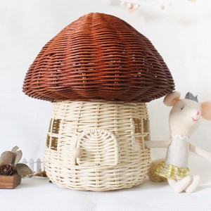 Casa de juguete de ratán natural hecha a mano en Vietnam, miniatura de cabaña de madera, juguetes infantiles sostenibles - Product Image 4