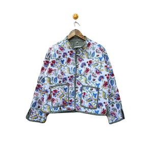 Veste élégante pour femmes indiennes, faite à la main, légère, réversible, écologique, col en V, manches longues, automne/hiver, coton, imprimé animal - Product Image 1