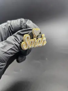 Colgante de Plata de Ley con Nombre Personalizado y Moissanita Redonda de 1.50 Quilates, Chapado en Oro Amarillo de 14K, Regalo para Mujer - Product Image 4