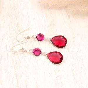 Pendientes de Zafiro Azul de Lujo en Plata de Ley 925 |   Joyería con Piedras Preciosas Naturales de Corte Ovalado |   Pendientes Colgantes de Alta Gama al por Mayor para Mujer - Product Image 4