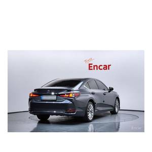 Lexus ES Executive 2024, 55,698 km, Asientos de Cuero, Cámara Trasera, Volante a la Izquierda - Product Image 2