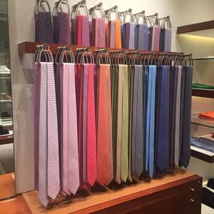 Fabricantes de corbatas con MOQ bajo, corbata a cuadros estilo inglés de color azul con diseño pequeño y logotipo personalizado tejido para hombre - Product Image 2