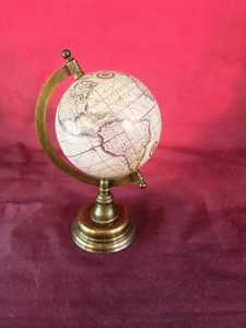 Decoración de Aluminio Hecha a Mano en Dorado con Soporte |   Mapa del Mundo Decorativo Art Deco para Mesa de Escritorio, para el Hogar y la Oficina |   Artesanías Metálicas al por Mayor - Product Image 6