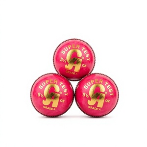 ลูกคริกเก็ตหนังเย็บมือ น้ำหนัก 5.5 ออนซ์ สีแดง สำหรับฝึกซ้อม  พร้อมโลโก้สั่งทำ บรรจุกล่อง 6 ลูก - Product Image 2