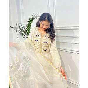 ชุดแฟนซีสุดพื้นล่างสุดหรูพร้อมลายปักลำดับไซส์ XL - Product Image 4