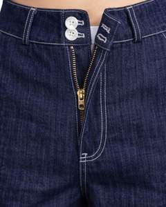 Jean cargo en denim bleu indigo personnalisé, taille haute, coupe large, avec poches à rabat, style streetwear, pantalon décontracté ample pour femme, sur mesure - Product Image 6