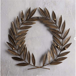 Couronne murale en métal artisanal en forme de feuille d'olivier, or/bronze, décoration murale en fer pour mariage et maison, couronne murale en métal - Product Image 1