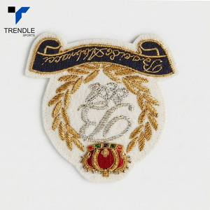 ป้ายปักคุณภาพสูงลายมงกุฎและพวงหรีดแบบเย็บติดบนผ้า - Product Image 6
