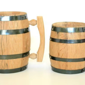 Verre à bière artisanal en bois - Product Image 1