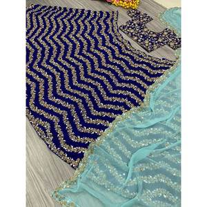 Heera Creation Designer Wedding Lehenga Choli en Azul con Hermoso Bordado Trabajo Talla M para Fiestas - Product Image 1