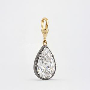 Colgante de Plata de Ley 925 con Zirconia Cúbica de Corte Pera de 3 CT, Diseño Moderno con Engaste de Garra, para Uso Diario Femenino - Product Image 5