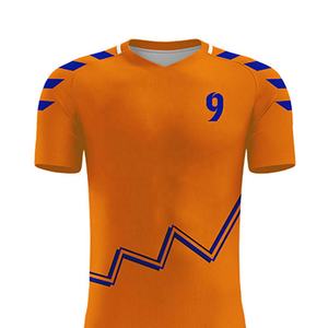 Conjunto de camiseta de fútbol de secado rápido para todos los géneros, uniforme de poliéster para hombre con logotipo personalizado y soporte OEM, manga corta con cuello en V de dos colores - Product Image 4
