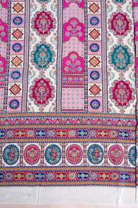 Tissu imprimé géométrique blanc à motifs décoratifs avec bordure épaisse pour la confection de robes Kurti, tissu pour vêtements ethniques. - Product Image 5