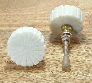 Perillas de Resina y Madera de la Mejor Calidad para Cocina y Dormitorio, para Armarios, Roperos y Cómodas - Fabricante de Accesorios de Ferretería India - Product Image 2