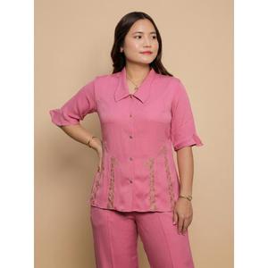 Chemise en coton doux pour femmes, avec fermeture boutonnée et design classique, achat direct auprès du fournisseur - Product Image 1