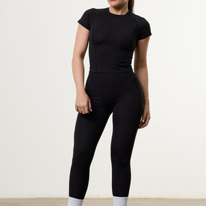 Top Corto Deportivo Negro para Mujer, Cuello Redondo, Fruncido, Tejido Elástico de Poliéster y Spandex, Transpirable, Color Sólido, Manga Corta - Product Image 3